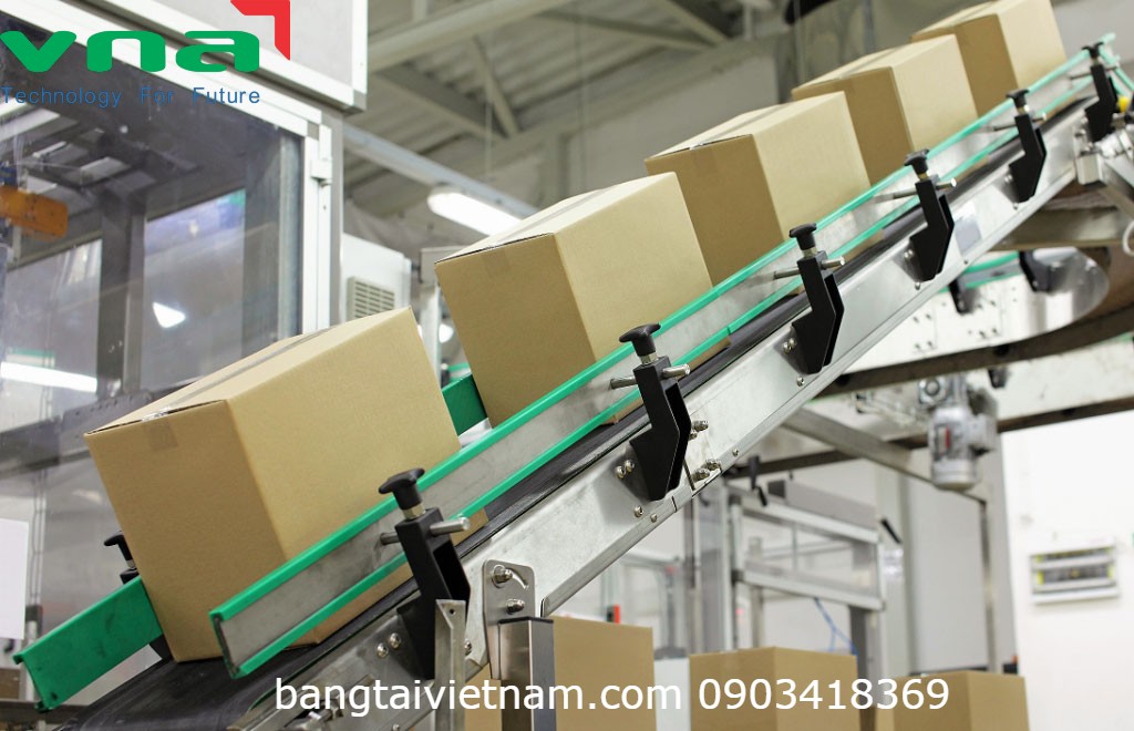 Băng tải cao su chuyển hàng