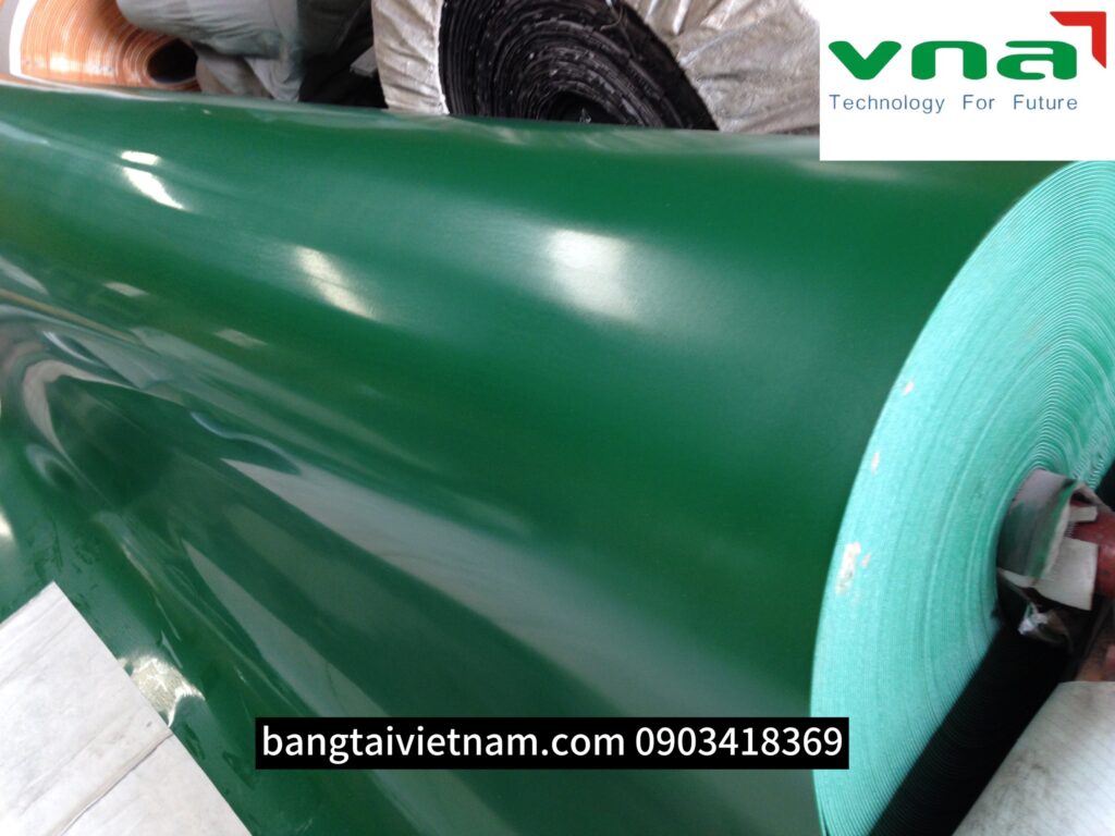 Băng tải PVC xanh tối ưu cho hệ thống vận chuyển